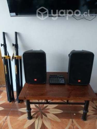 Pack de audio parlantes,consola amplificada y pede