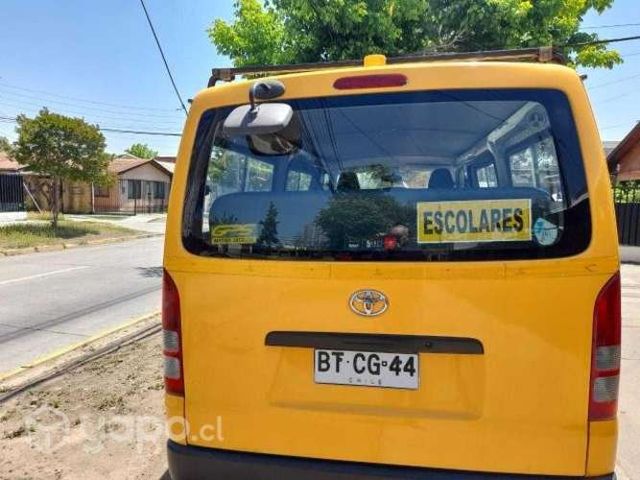Vendo Furgón Escolar Toyota Hiace 2009