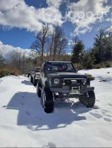 Suzuki samurai sj413