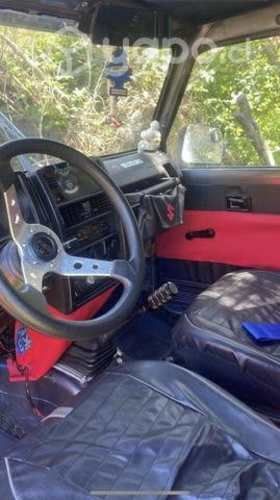 Suzuki samurai sj413