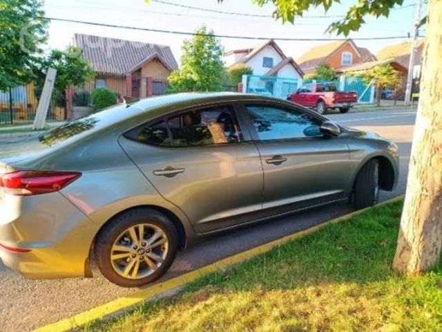Hyundai elantra 2017