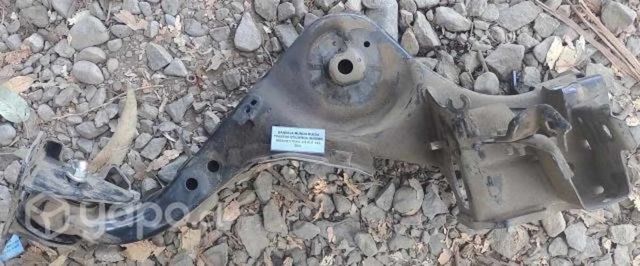 Bandeja Muñón Rueda Trasera Izquierda (NXB086) Nis