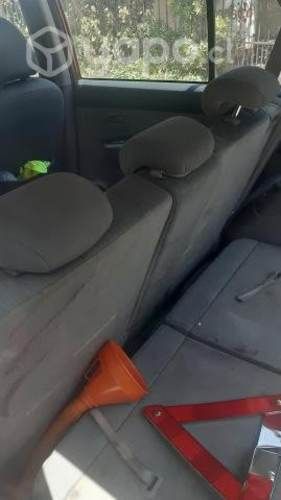 Kia motors carens 2008