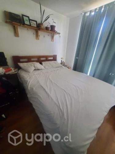 Cama matrimonial muy comoda