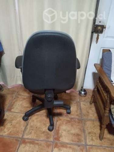 Silla de escritorio en excelente estado