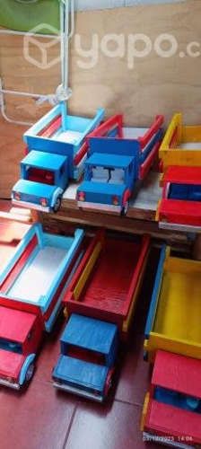Camiones de madera