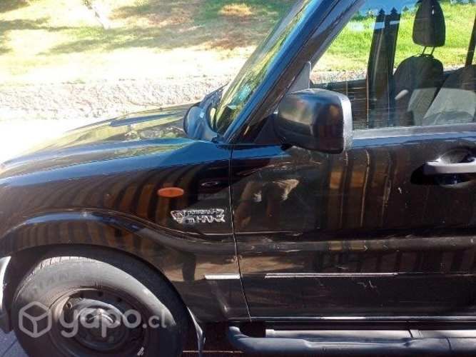 Camioneta Mahindra 4x2 2012