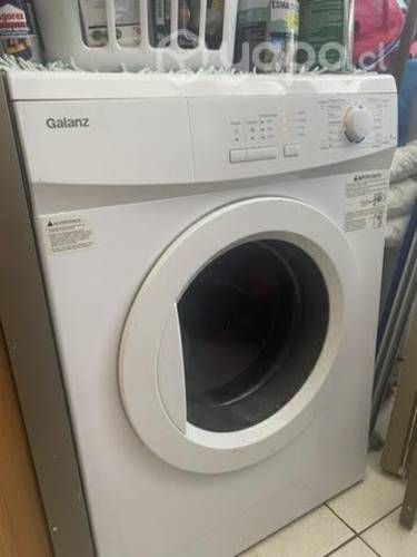 Secadora casi nueva Midea 10 kilos de capacidad