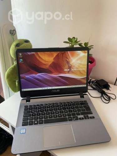 Notebook Asus X407UA con 12 GB de RAM y 1TB