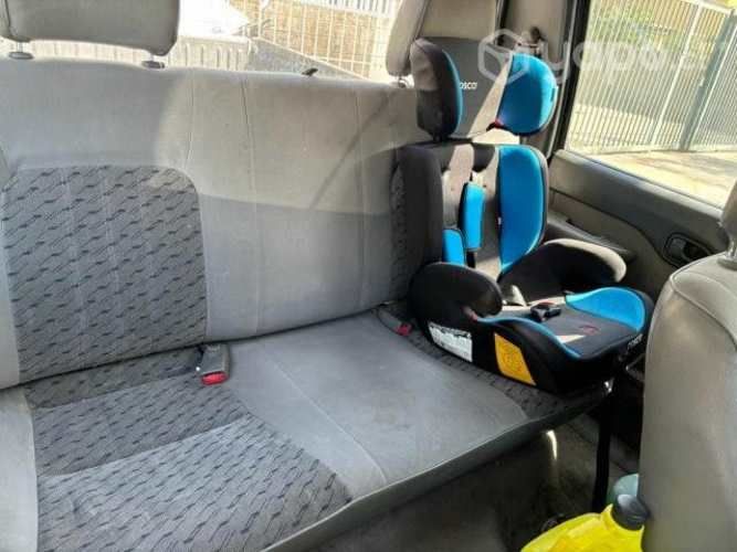 VENDO MAZDA B2500 Diesel 4x4 Turbo 2005