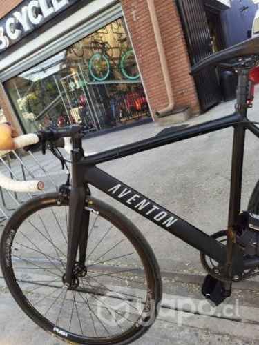 Fixie Piñón fijo Aventon Córdoba talla M
