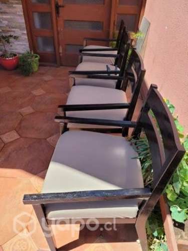 Sillas comodas madera firme grandes 35000 CADA UNA