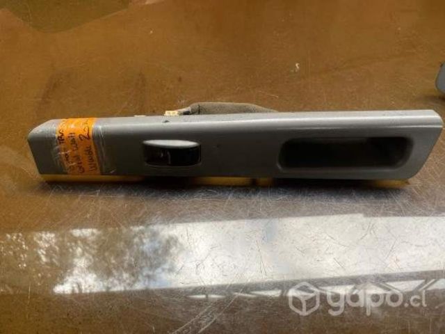 Boton alza vidrio pta tras izq Wall Wingle 2014