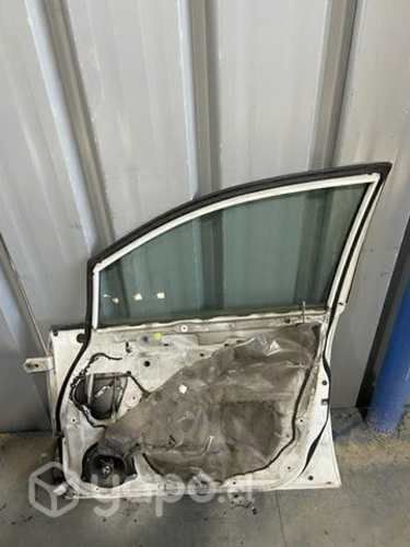 Puerta lado copiloto Suzuki Aerio 2000-2009