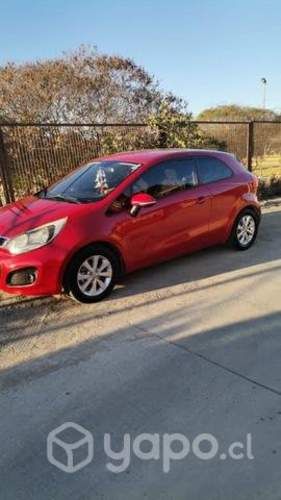 Kia río 3 sport 1.4 año 2013