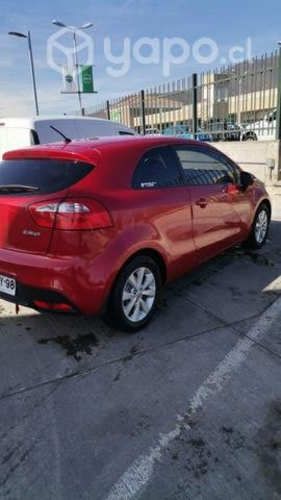 Kia río 3 sport 1.4 año 2013