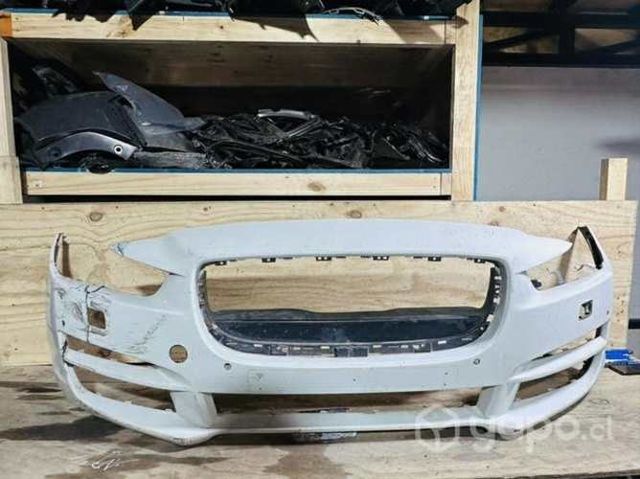 Parachoque jaguar xe