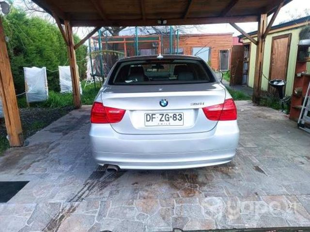 Bmw 118i vendo o recibo vehiculo