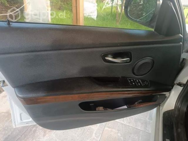 Bmw 118i vendo o recibo vehiculo