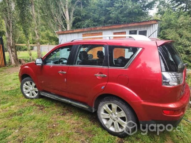 Se vende Mitsubishi outlander 2010