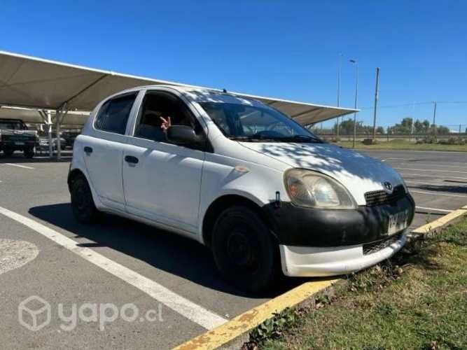 Vendo Toyota Yaris SPORT
