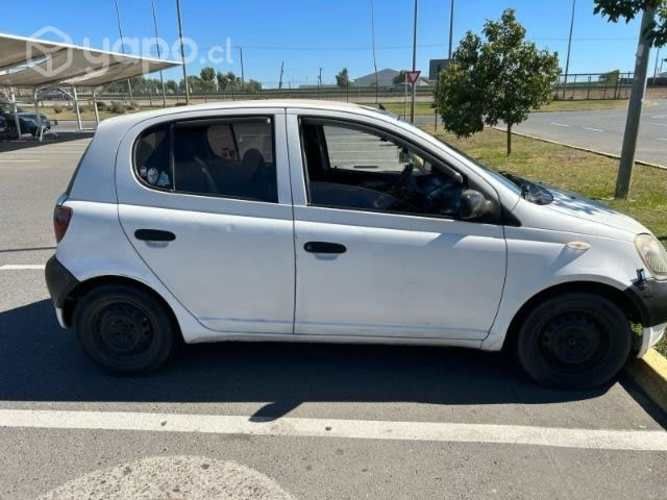Vendo Toyota Yaris SPORT