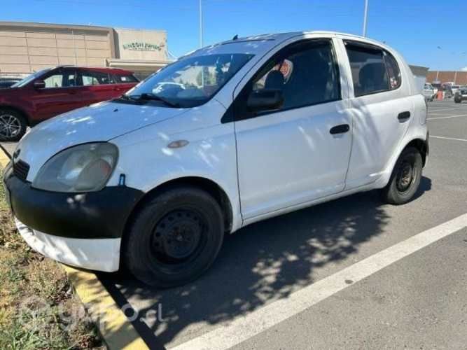 Vendo Toyota Yaris SPORT