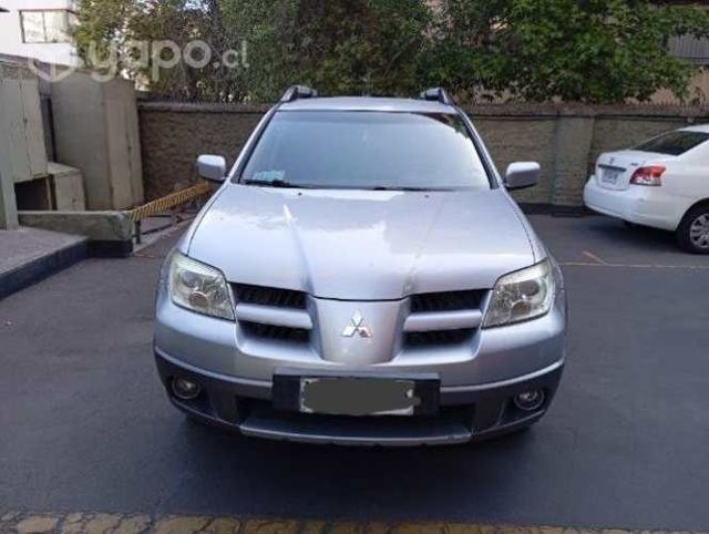 Mitsubishi outlander, perfecto estado, papeles día