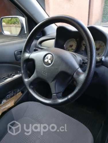 Mitsubishi outlander, perfecto estado, papeles día