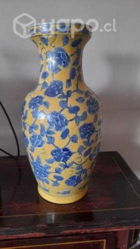 Jarrón de porcelana