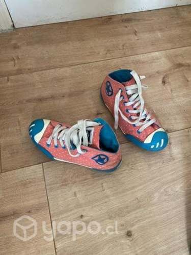 Zapatillas, modelo exclusivo marca Pez