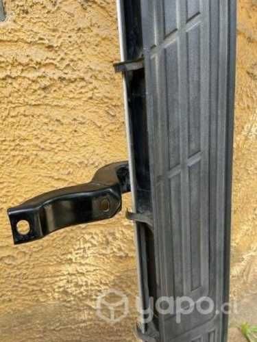 Pisaderas para Hilux 2022