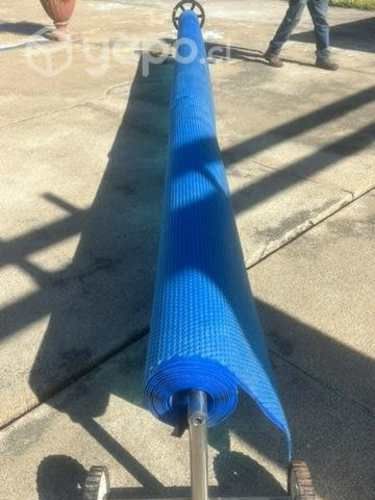 Manta térmica de piscina para temperar el agua