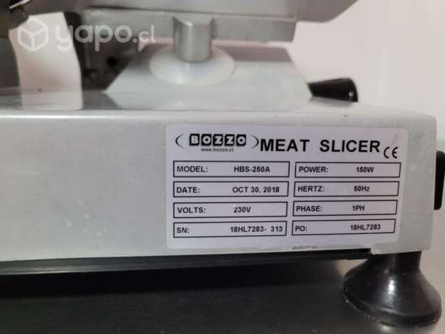 Cortadora de cecinas marca bozzo