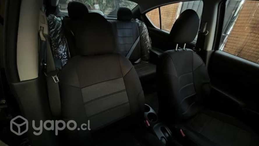Taxi básico Nissan Versa 2019