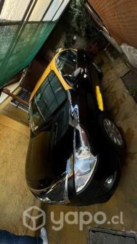 Taxi básico Nissan Versa 2019