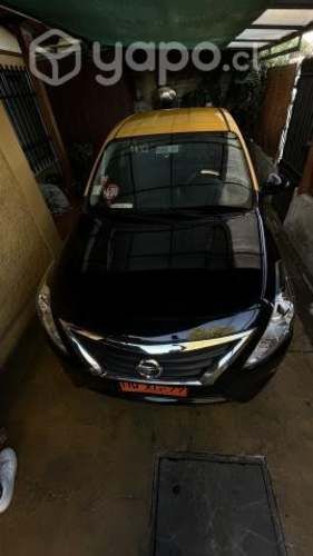 Taxi básico Nissan Versa 2019