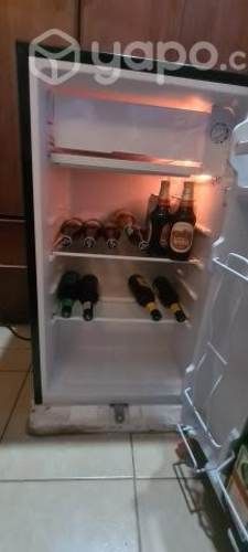 Frigobar Libero de 83 lts.