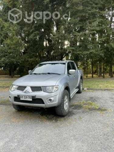 Mitsubishi L200 dakar 2012 automatica