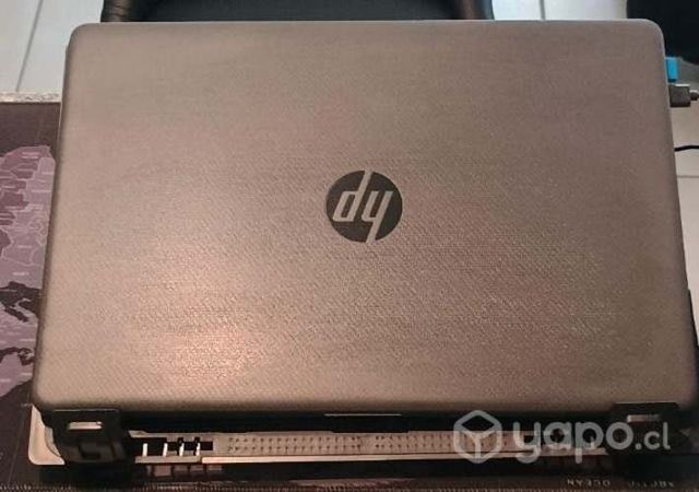 Laptop HP 15&#39;5 in 256Gb SSD 8Gb RAM.