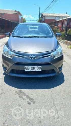Toyota yaris 2014