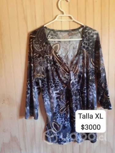 Polera de dama talla grande