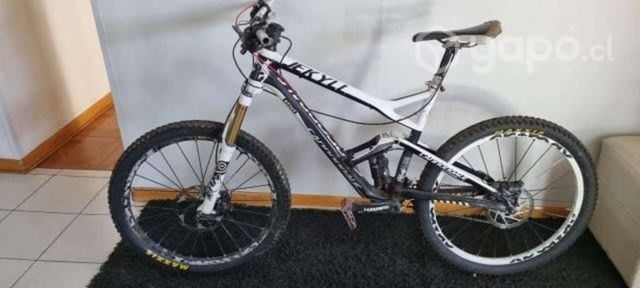 Bicicleta Cannondale Jekill