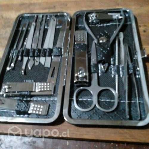 Set de Manicure y Pedicuire 19 piezas. Acero Inoxi