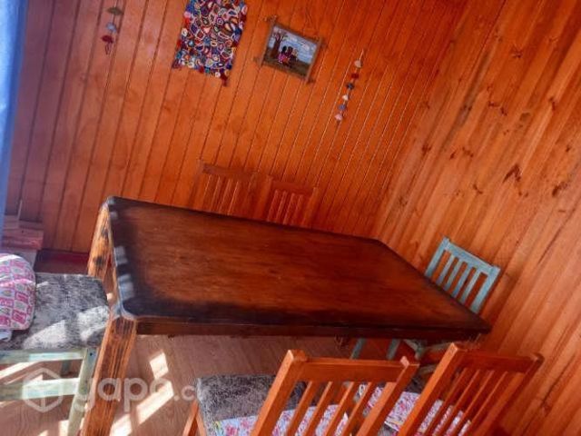 Mesa con sillas rústica x cambio de ciuda