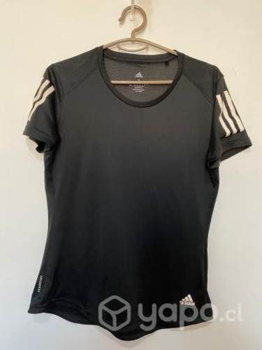 Polera deportiva adidas talla S