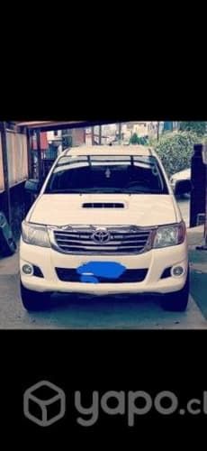 Toyota hilux año 2014 4x2