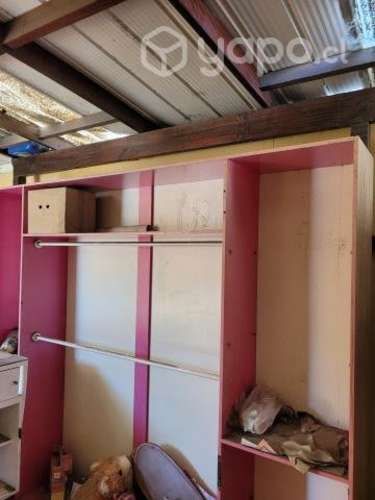 Muebles de negocio y otros .