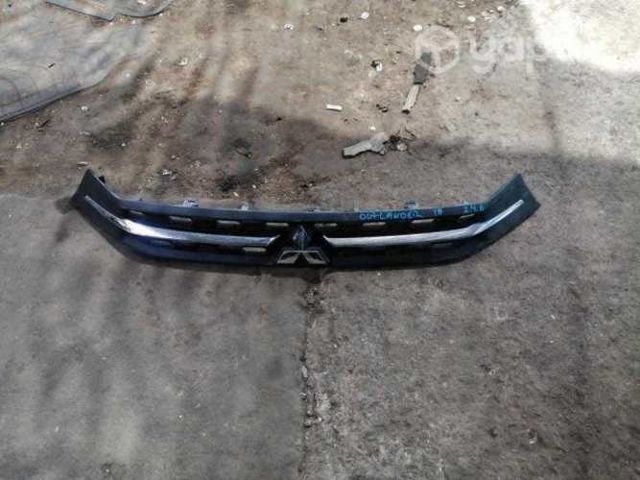 Mascara mitsubishi outlander 2018 original