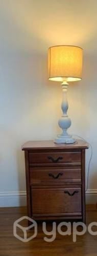 Veladores de madera/ con lámparas